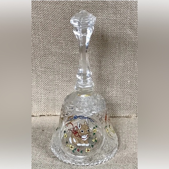 Vintage Bunny Rabbit Crystal Bell Holiday Easter Cottage Core Woodland Animal - Picture 4 of 6